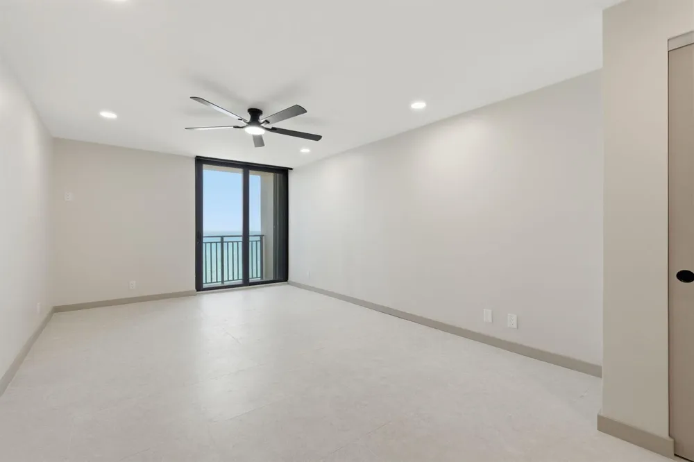 5460 Ocean Drive #6a Riviera Beach, FL 33404