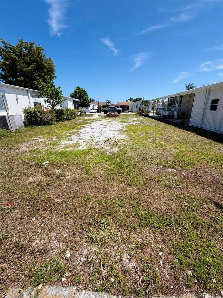 2651 E Marina Dr Dania Beach, FL 33312