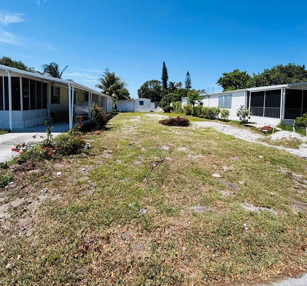 2651 E Marina Dr Dania Beach, FL 33312