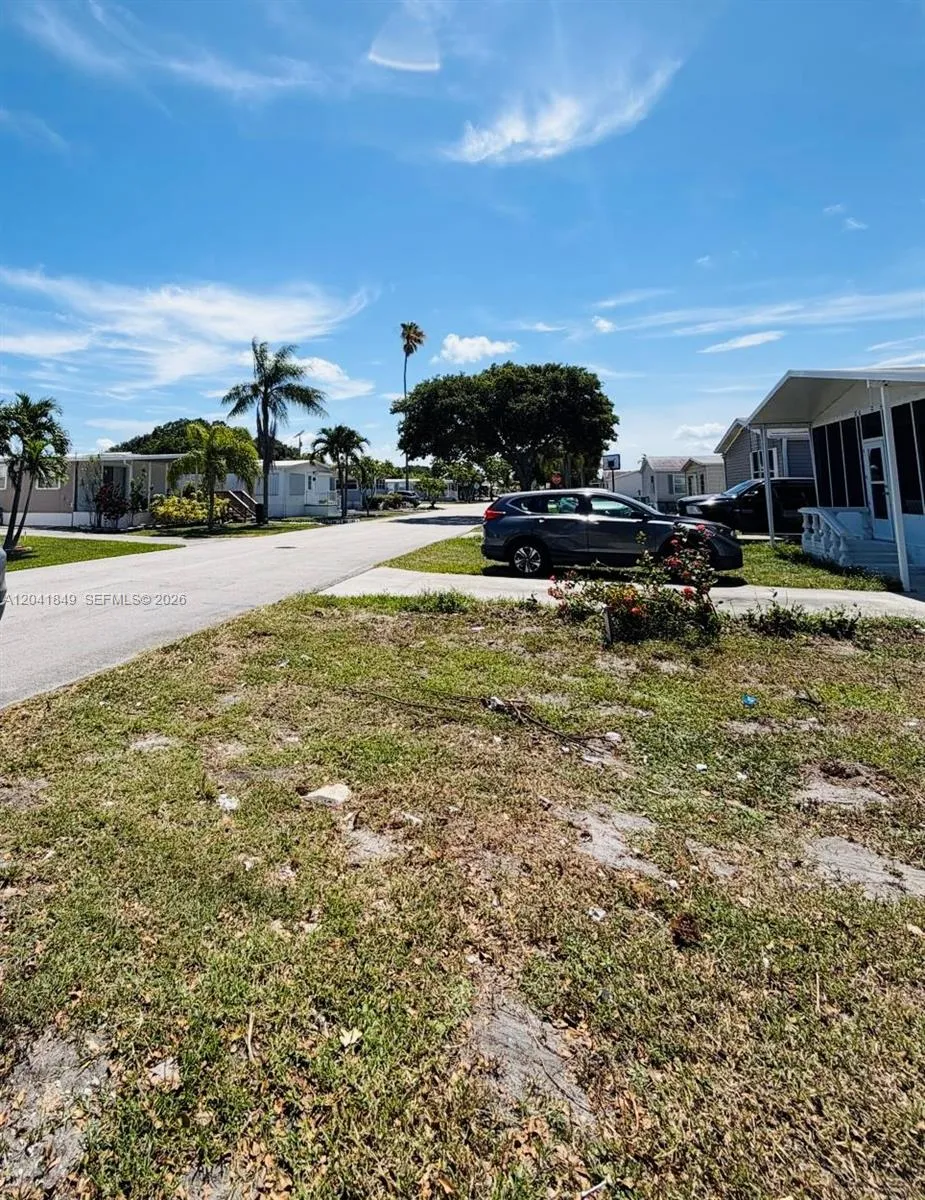 2651 E Marina Dr Dania Beach, FL 33312
