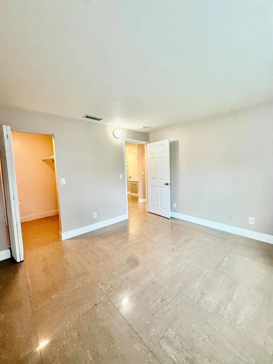 2050 Oleander Boulevard #11-103 Fort Pierce, FL 34950