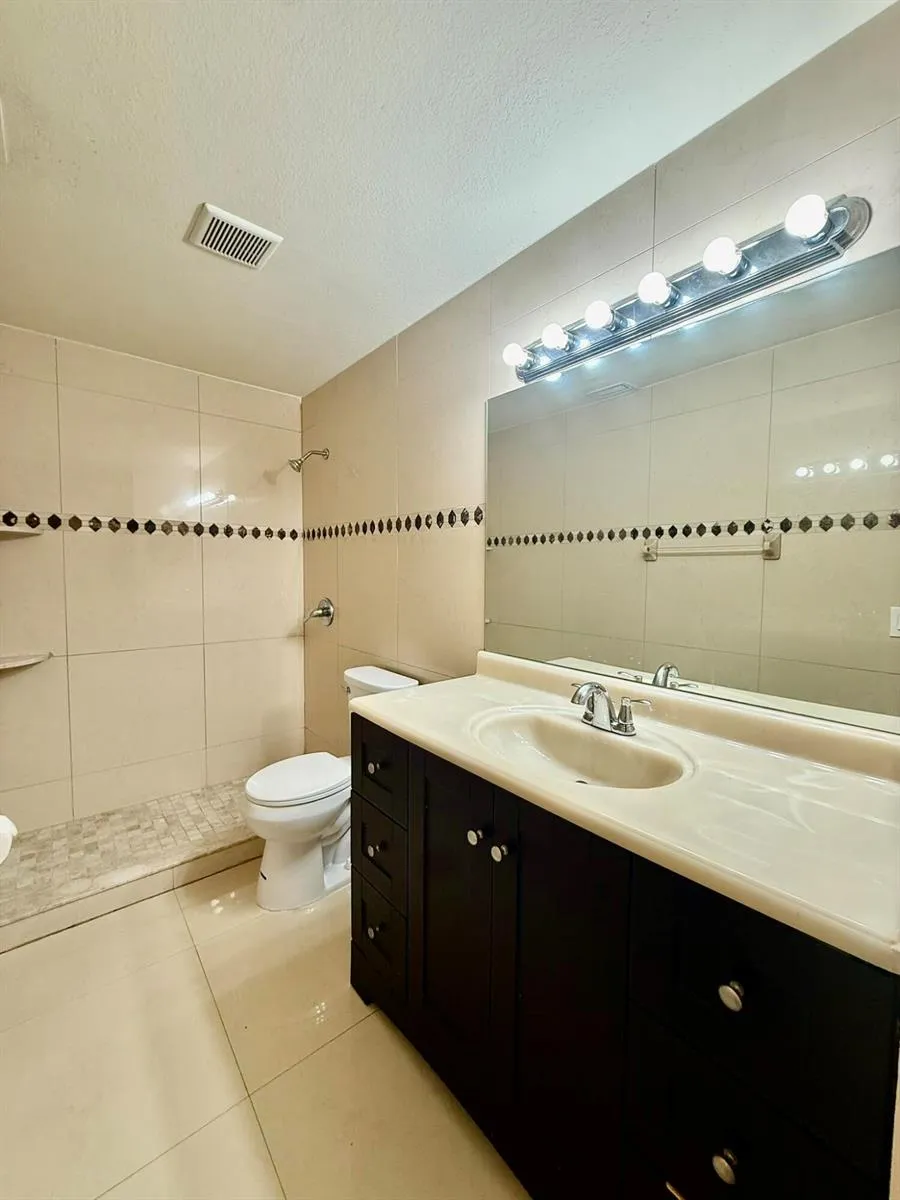 2050 Oleander Boulevard #11-103 Fort Pierce, FL 34950