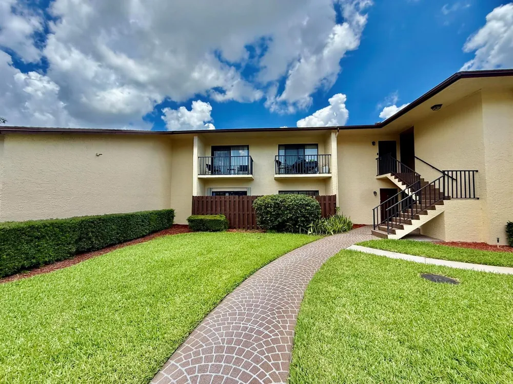 2050 Oleander Boulevard #11-103 Fort Pierce, FL 34950
