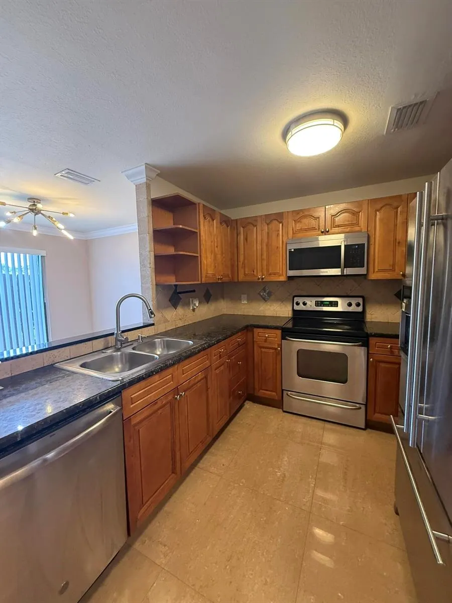 2050 Oleander Boulevard #11-103 Fort Pierce, FL 34950