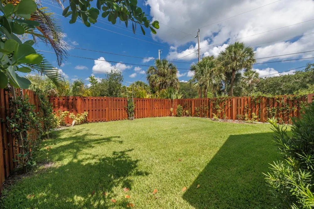 9200 SE Olympus Street Hobe Sound, FL 33455
