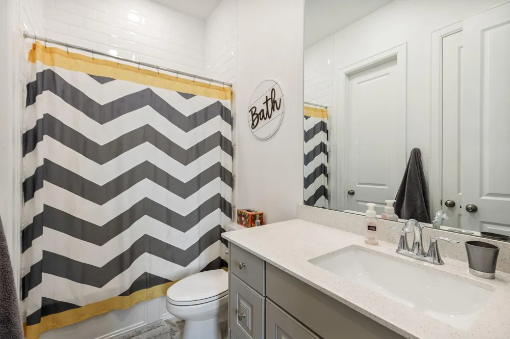 1329 Knollbridge Point Lane Pinehurst, TX 77362