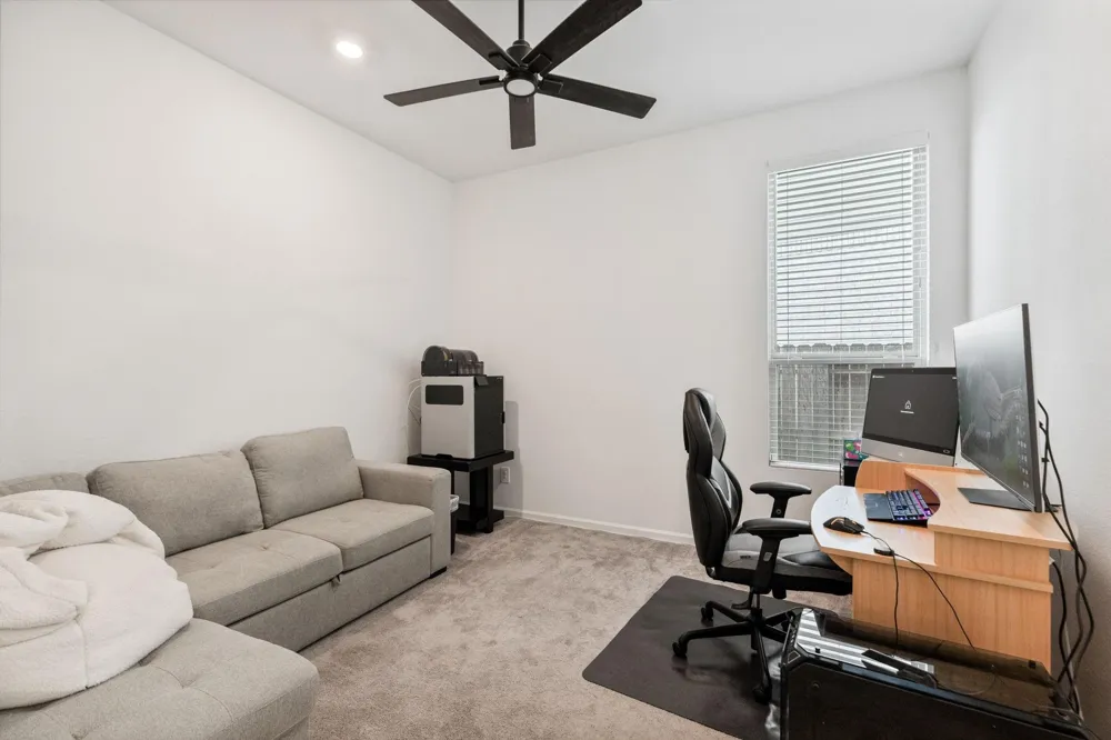 1329 Knollbridge Point Lane Pinehurst, TX 77362