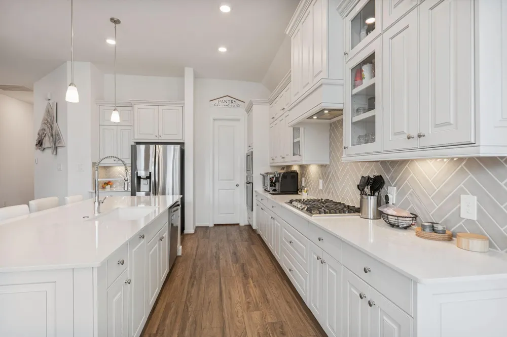 1329 Knollbridge Point Lane Pinehurst, TX 77362