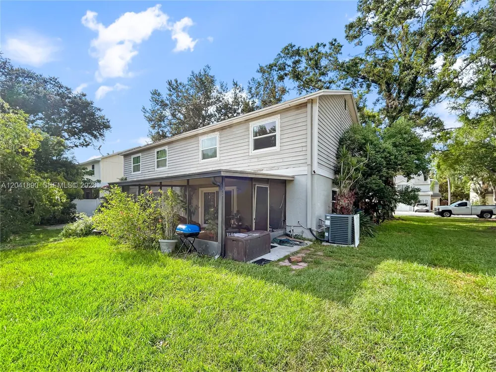 5214 CORVETTE DR Tampa, FL 33624