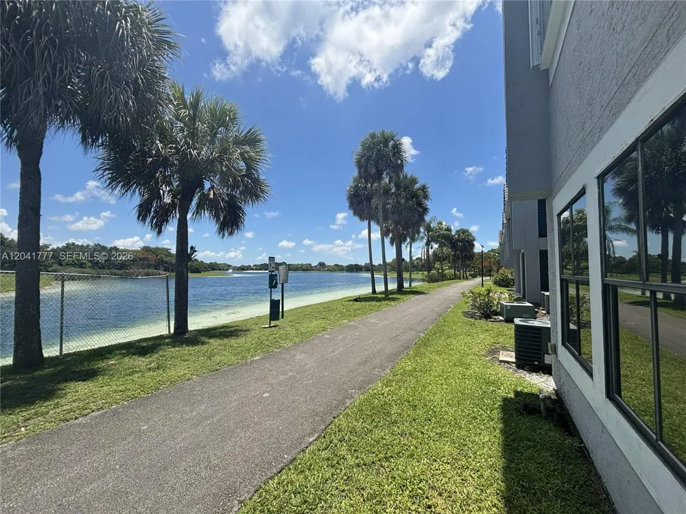 15050 SW 103rd Ter #7202 Miami, FL 33196