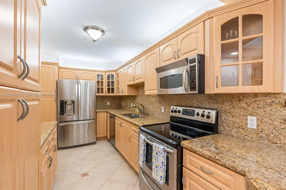 10185 Collins Ave #521 Bal Harbour, FL 33154