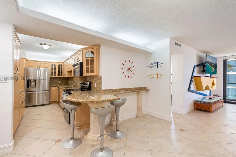 10185 Collins Ave #521 Bal Harbour, FL 33154