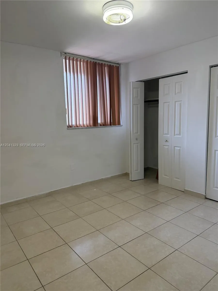 10090 NW 80th Ct #1241 Hialeah Gardens, FL 33016