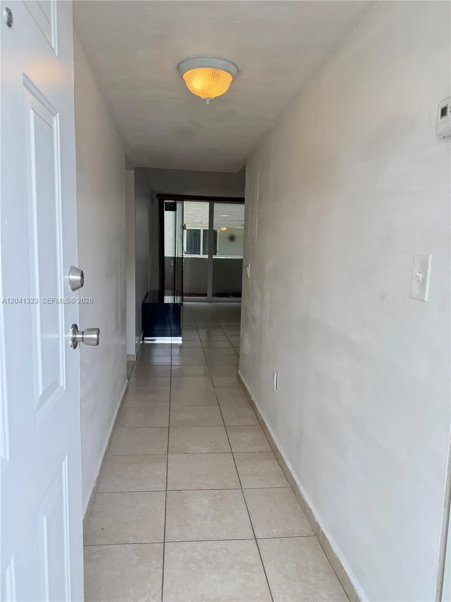 10090 NW 80th Ct #1241 Hialeah Gardens, FL 33016
