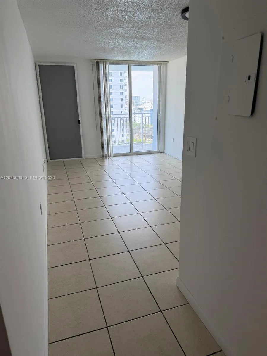 800 Miami Ave #E1402 Miami, FL 33136