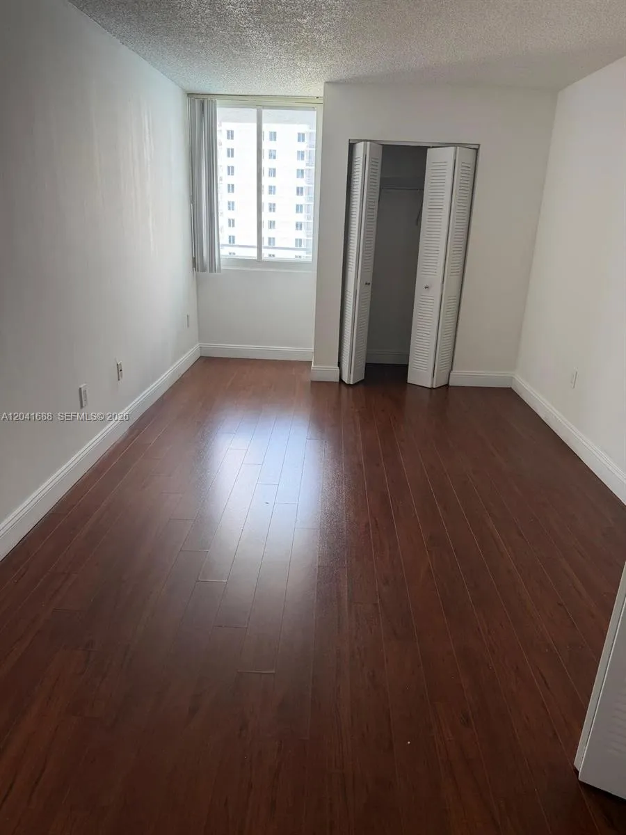800 Miami Ave #E1402 Miami, FL 33136