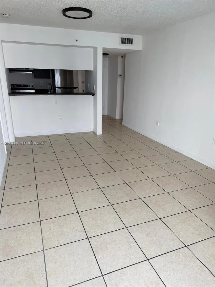 800 Miami Ave #E1402 Miami, FL 33136