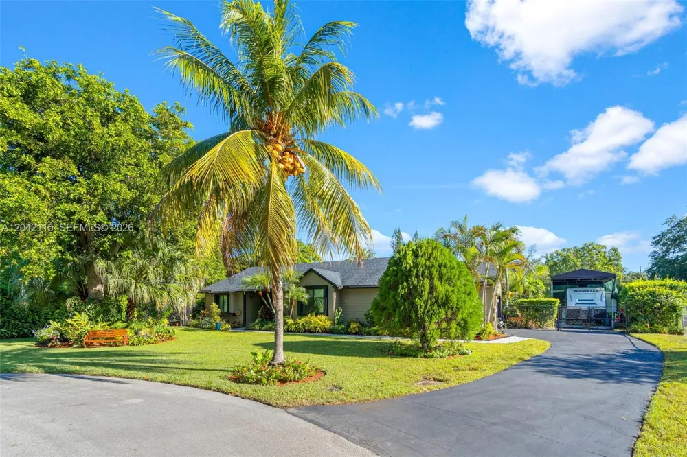 15031 SW 154th Ter Miami, FL 33187