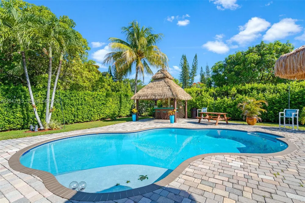 15031 SW 154th Ter Miami, FL 33187