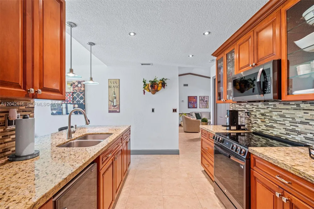 15031 SW 154th Ter Miami, FL 33187
