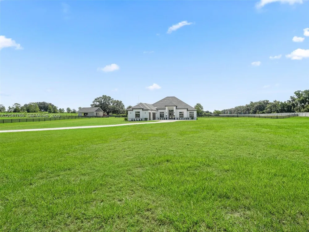 7041 NE 22nd Court Rd ocala, FL 34479