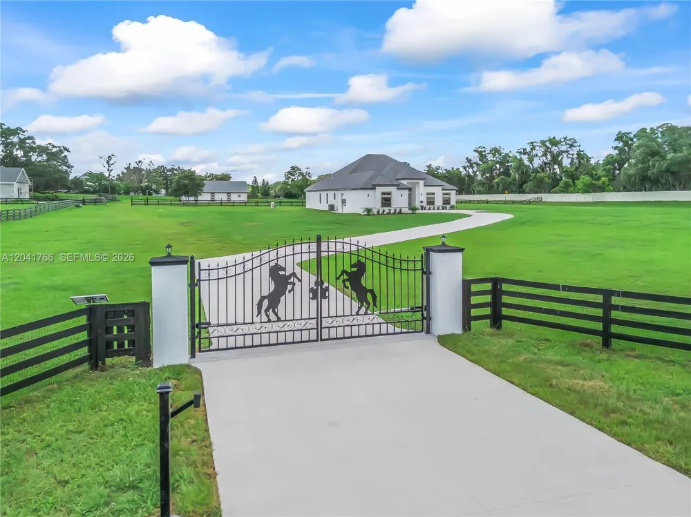 7041 NE 22nd Court Rd ocala, FL 34479