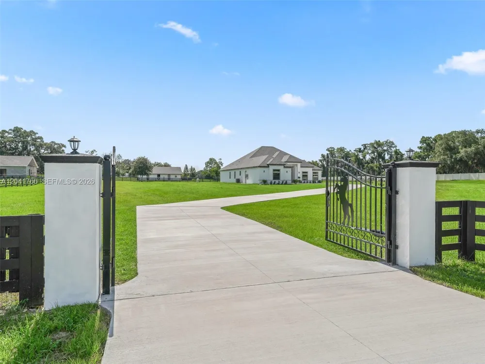 7041 NE 22nd Court Rd ocala, FL 34479