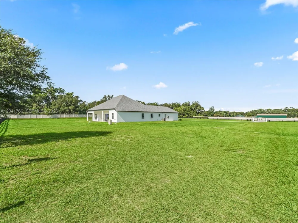 7041 NE 22nd Court Rd ocala, FL 34479