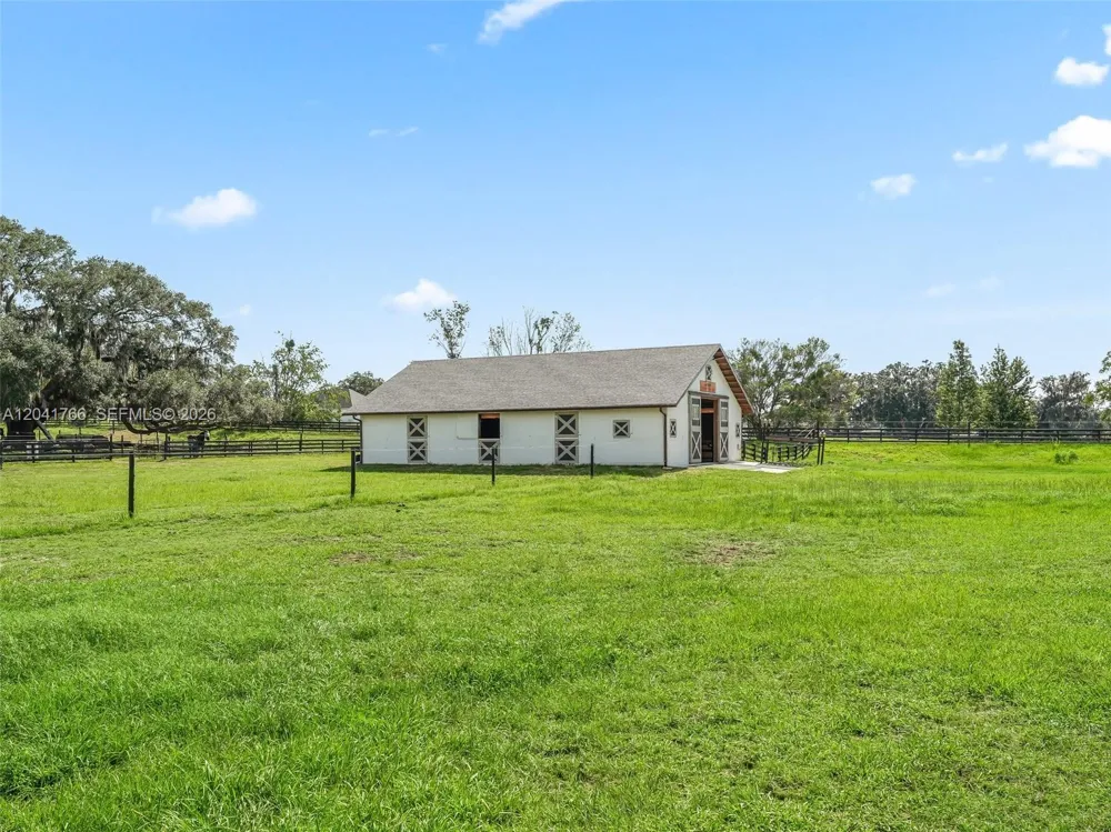 7041 NE 22nd Court Rd ocala, FL 34479
