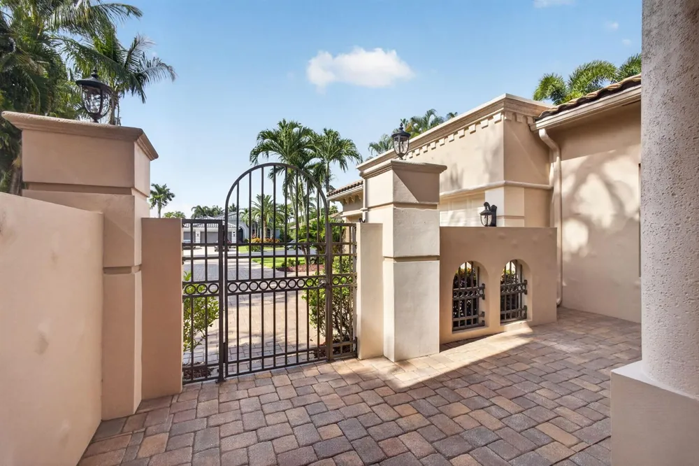 5133 Isabella Drive Palm Beach Gardens, FL 33418