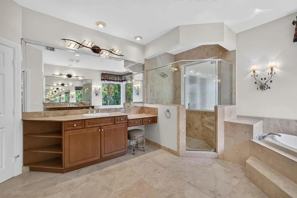 5133 Isabella Drive Palm Beach Gardens, FL 33418