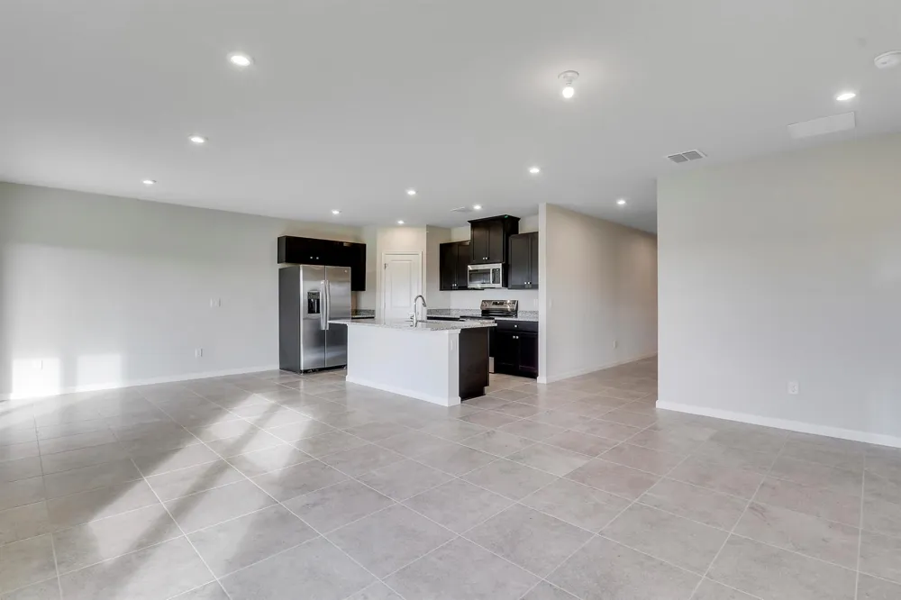 15404 SW American Street 