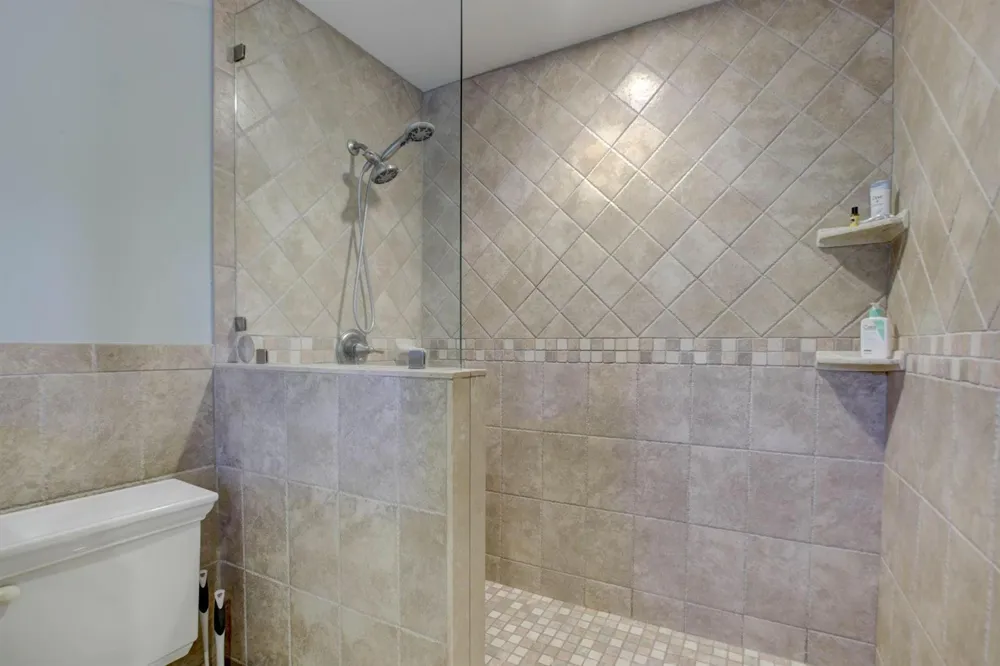 1920 Waters Edge Pompano Beach, FL 33062