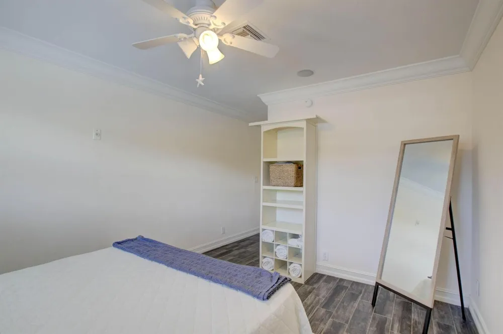 1920 Waters Edge Pompano Beach, FL 33062