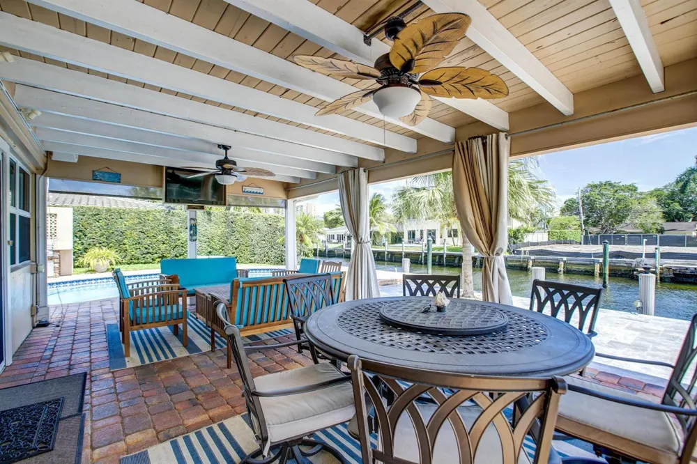 1920 Waters Edge Pompano Beach, FL 33062