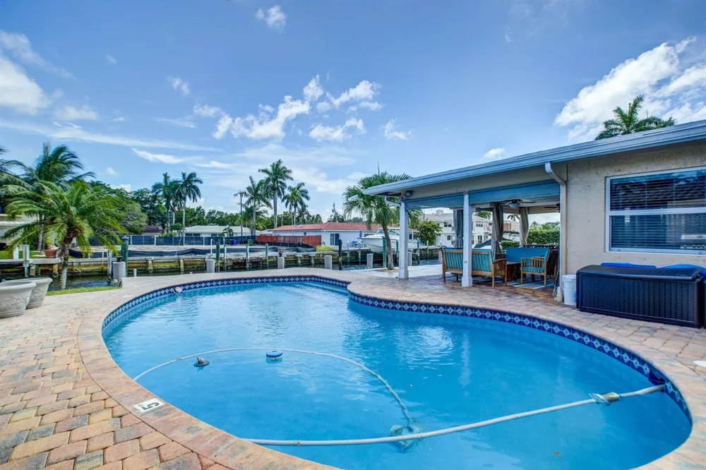 1920 Waters Edge Pompano Beach, FL 33062