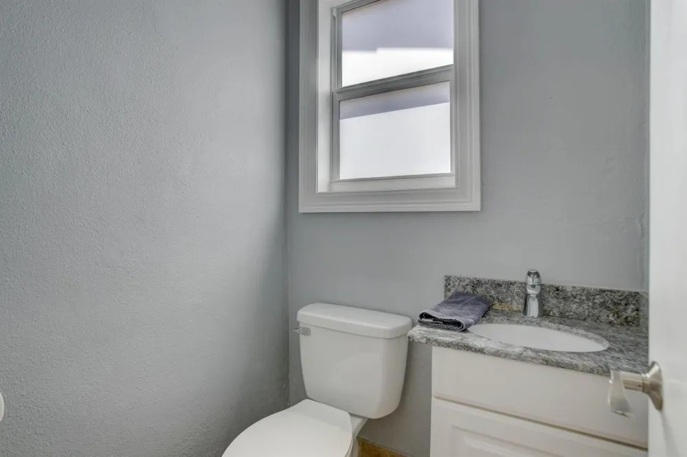 1920 Waters Edge Pompano Beach, FL 33062