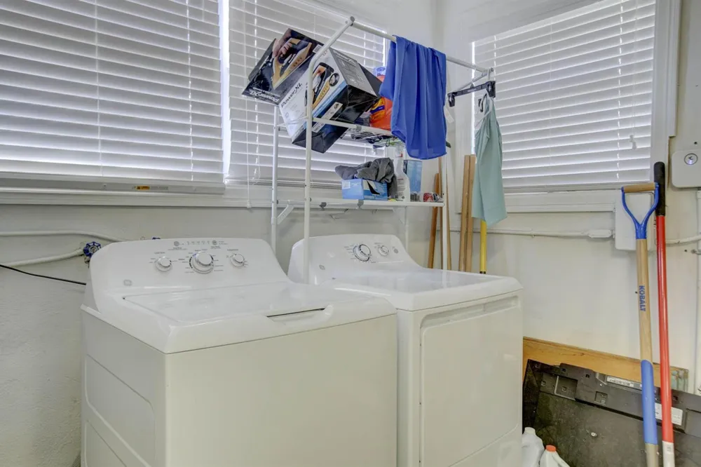 1920 Waters Edge Pompano Beach, FL 33062