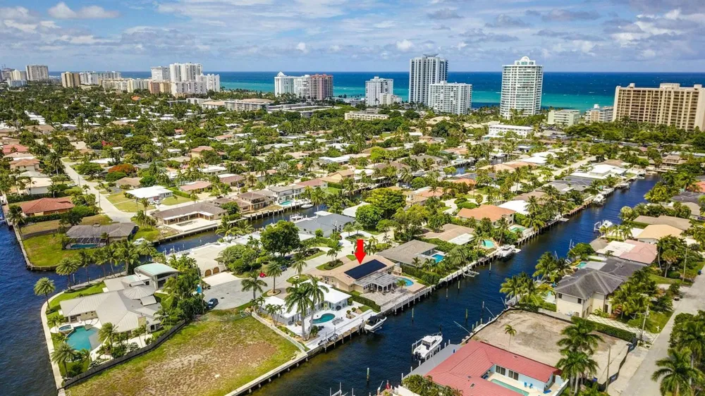 1920 Waters Edge Pompano Beach, FL 33062