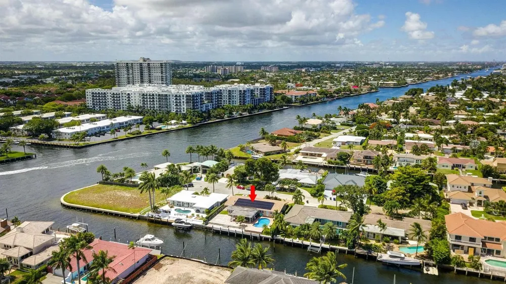 1920 Waters Edge Pompano Beach, FL 33062