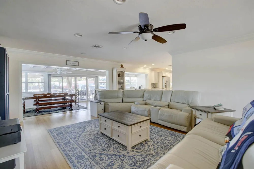 1920 Waters Edge Pompano Beach, FL 33062