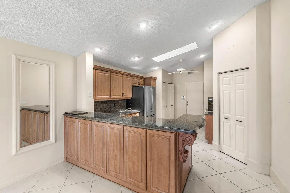 9763 Harbour Lake Circle S Boynton Beach, FL 33437