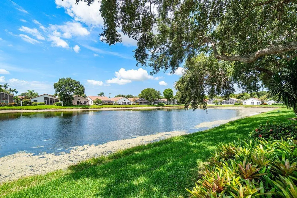 9763 Harbour Lake Circle S Boynton Beach, FL 33437