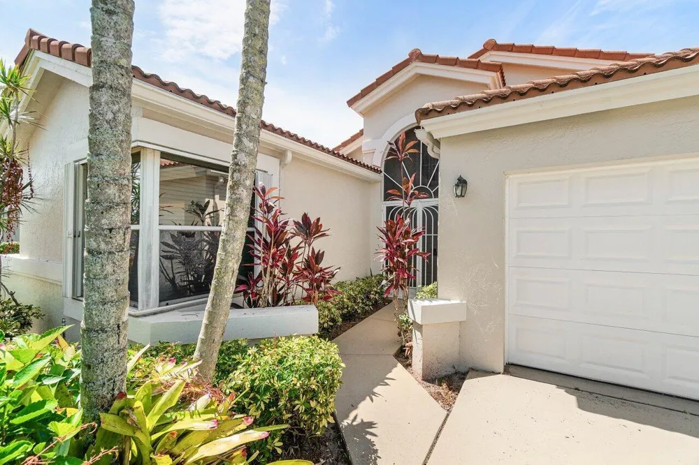 9763 Harbour Lake Circle S Boynton Beach, FL 33437