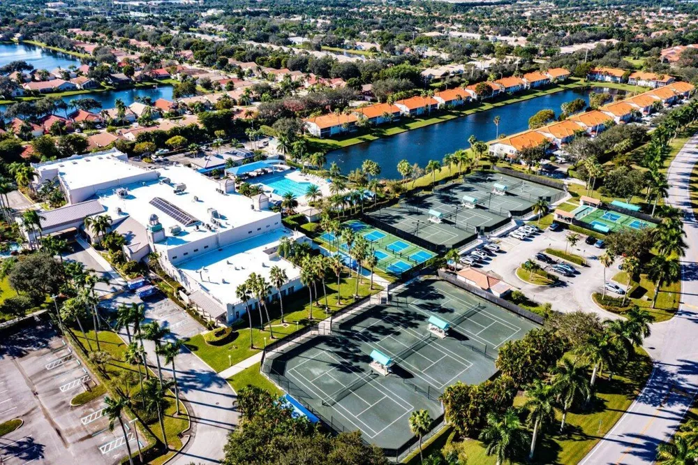 9763 Harbour Lake Circle S Boynton Beach, FL 33437