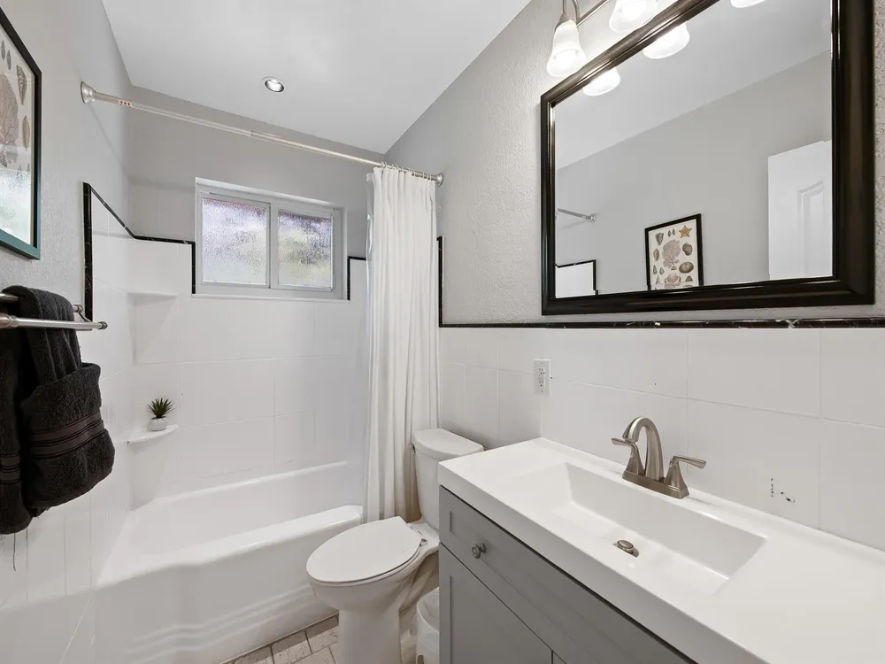 657 NW 30th Court Wilton Manors, FL 33311