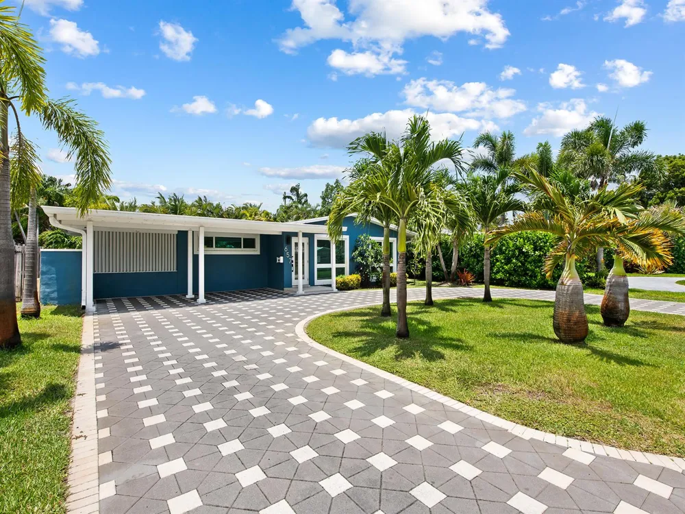 657 NW 30th Court Wilton Manors, FL 33311