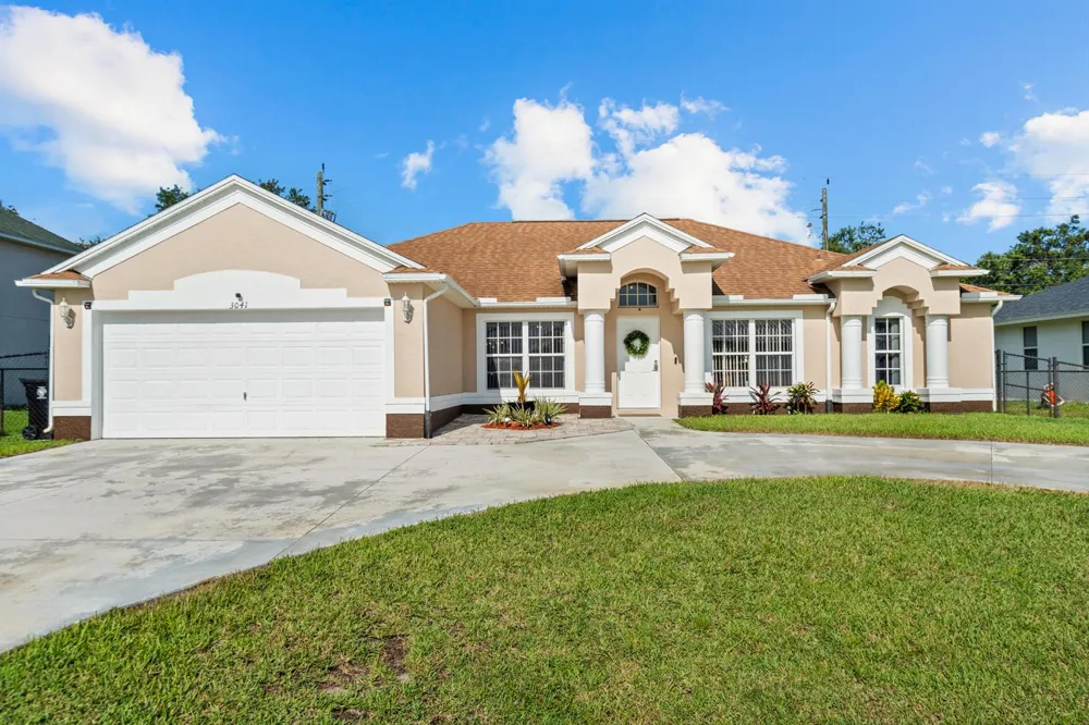 3041 SE Wake Road Port St. Lucie, FL 34984