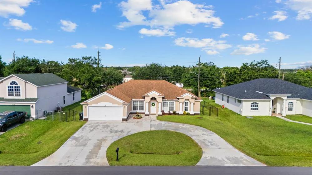 3041 SE Wake Road Port St. Lucie, FL 34984