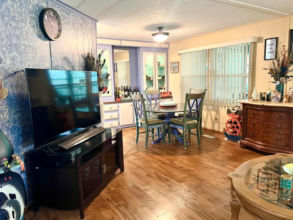 8011 SE Homestead Avenue Hobe Sound, FL 33455